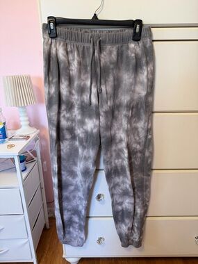 SO Tie-Dye Gray Joggers